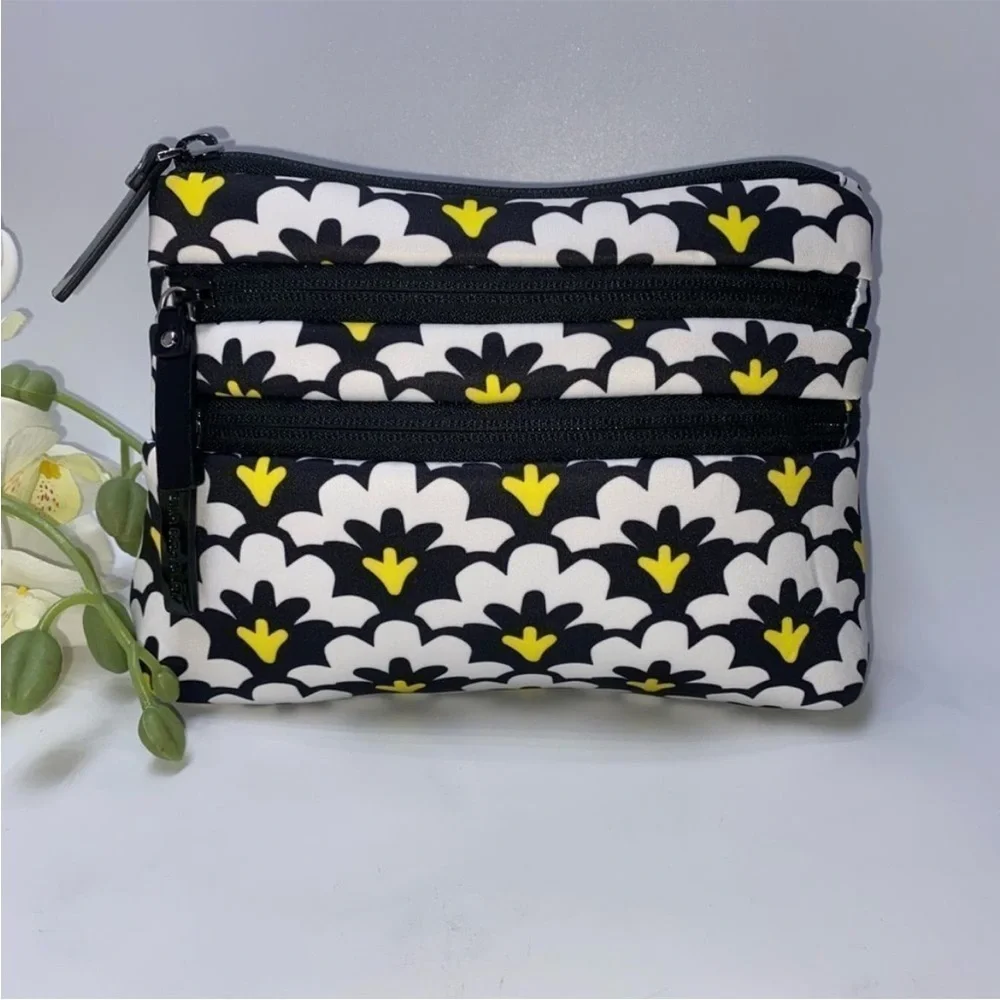 Vera Bradley Cosmetic Bag- NWOT